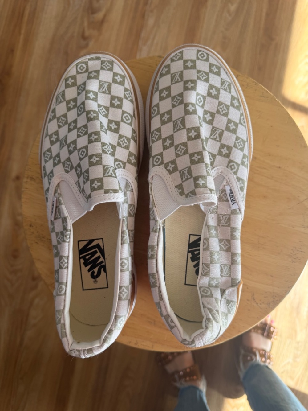 Custom platform Vans - Picture 2 of 7